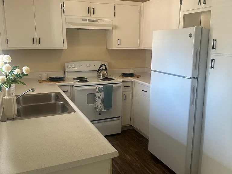 Vantage Point Apartments — Photo 46