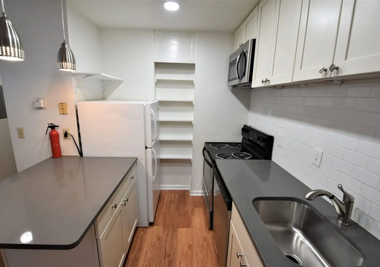 1818 Arapahoe Ave — Photo 3