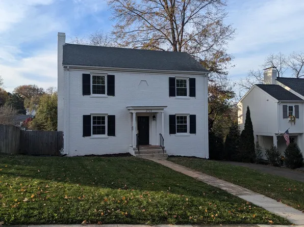 2723 Rosalind Ave SW, Roanoke, VA 24014