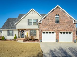 209 Big Creek Ln, Ringgold, GA 30736