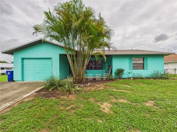 833 Barker St, Sebastian, FL 32958