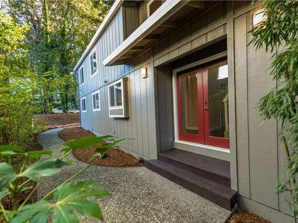 1669 Oak St, Lake Oswego, OR 97034