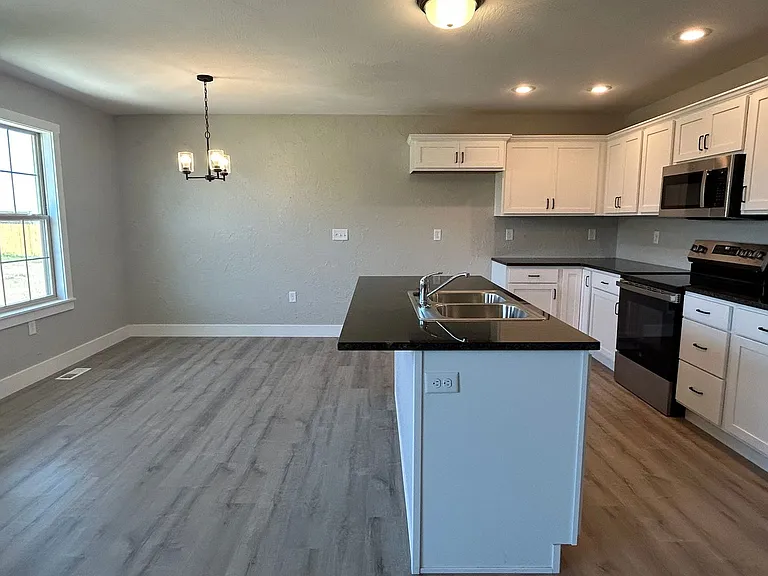 3781 W Freeman St — Photo 7