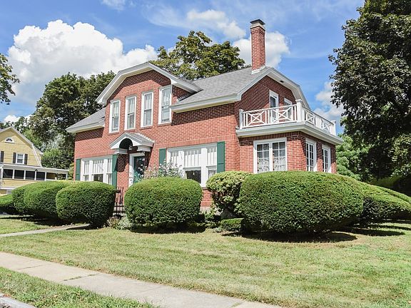 2nd image of 12 Houston Ave