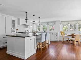 107 Leavitt St, Hingham, MA 02043