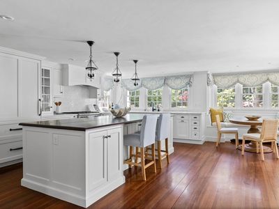 107 Leavitt St, Hingham, MA, 02043