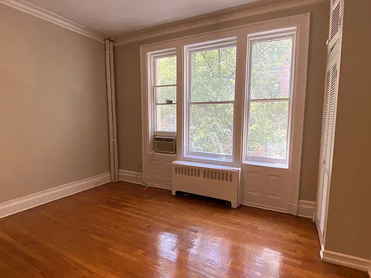 Rented by Dab Hold Corp | media 13