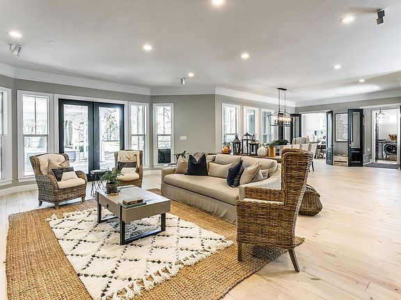 5th image of 6027 Marie Ln