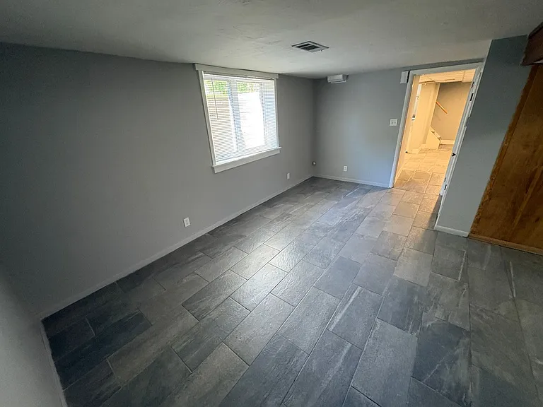 1225 S 21st — Photo 10