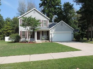 1341 Whispering Trl, Benton Harbor, MI 49022