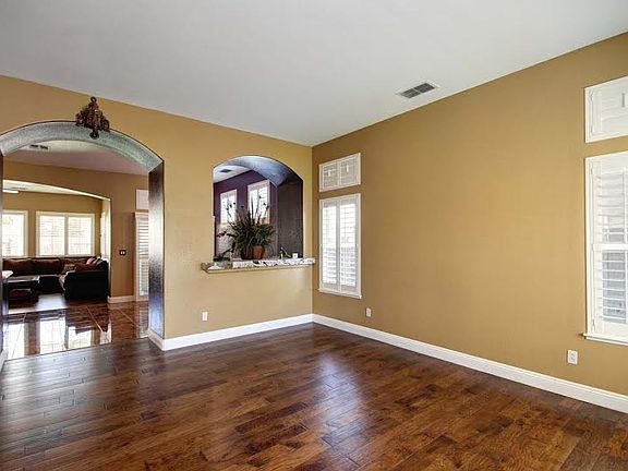 5th image of 3287 Malcolm Isl St
