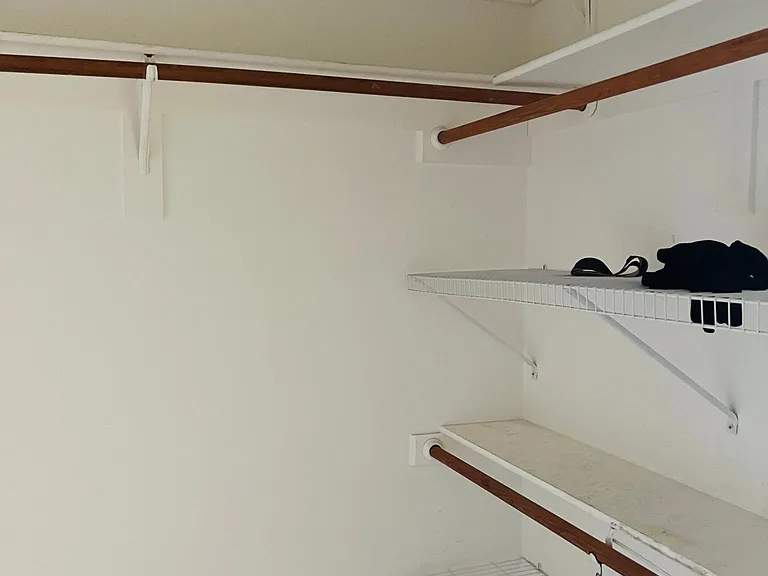 330 N Orange Grove Ave #1/2 — Photo 35