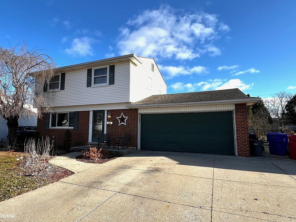 1st image of 33810 Nokomis Dr