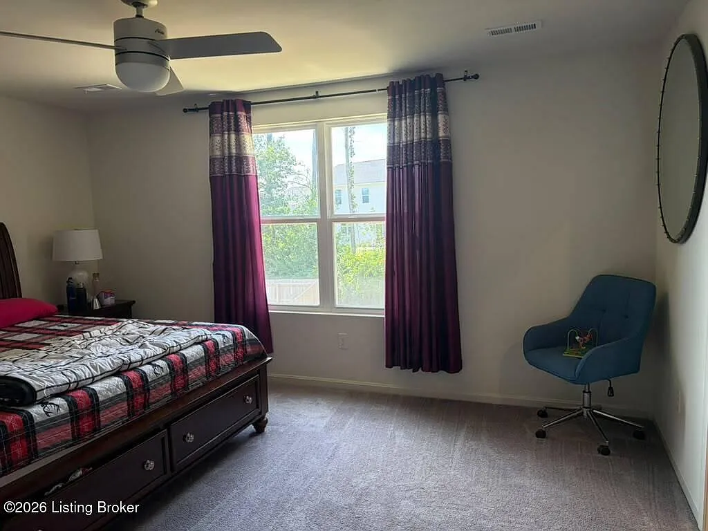 4 bed, 2.5 bath, 2265 sqft, $2,500 — Photo 4