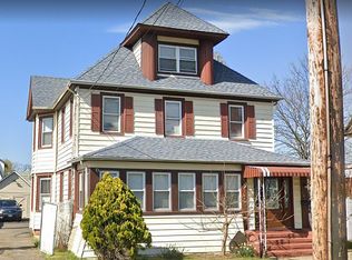 131 Grand Ave, Freeport, NY 11520