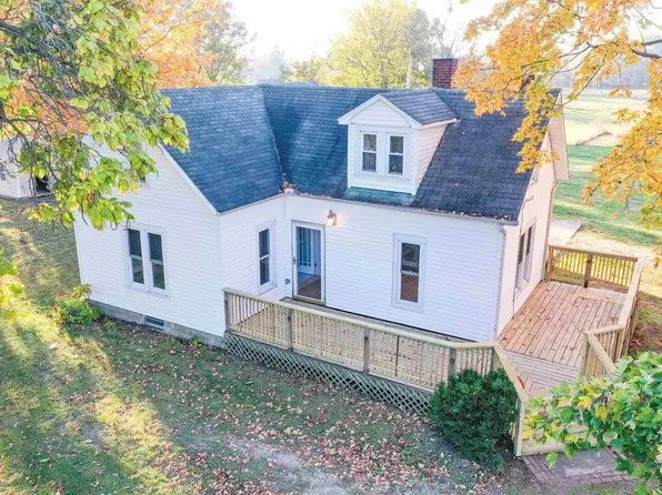 6202 Dweebie Rd, Salem, IL 62881