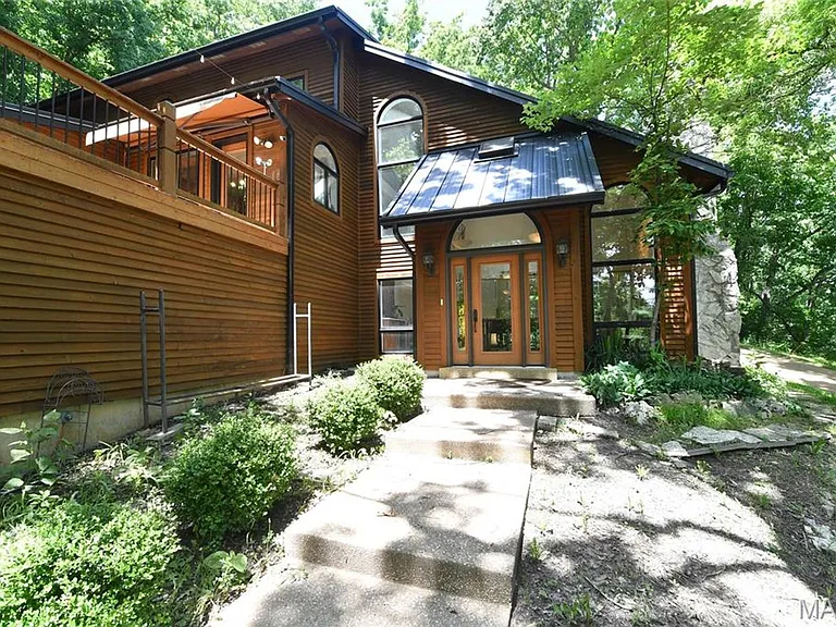 903 Strecker Rd — Photo 2