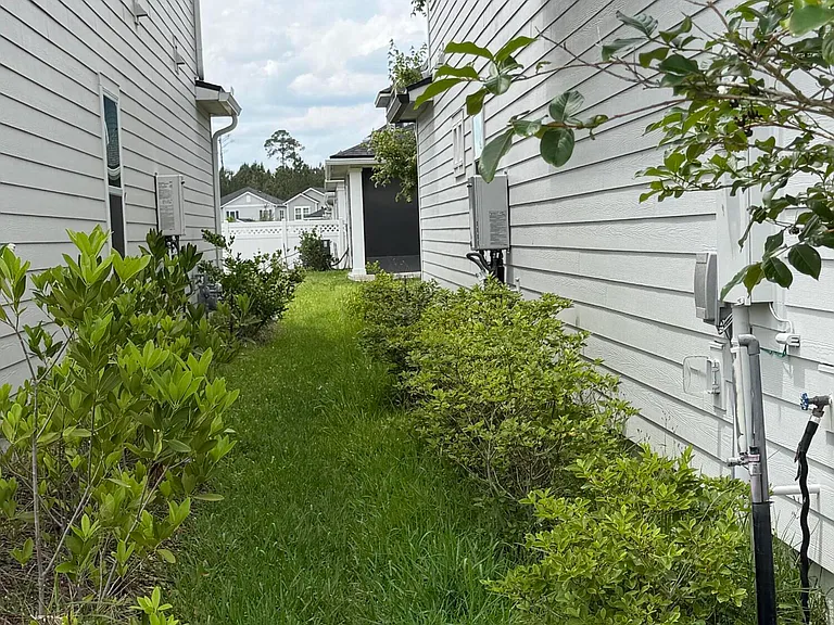 70 Golden Fern Dr — Photo 52