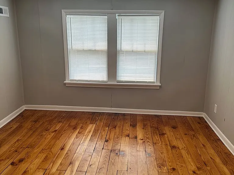 155 Royal Ave — Photo 9