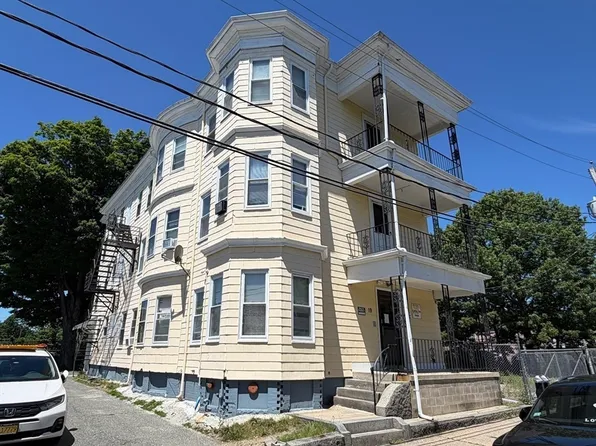 19 Clinton Ave, Brockton, MA 02301