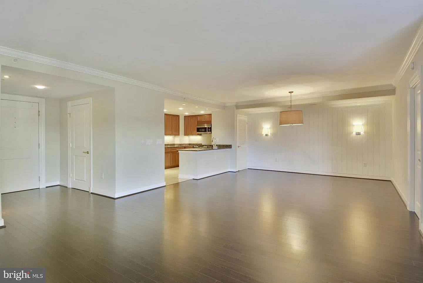2 bed, 2.5 bath, 1422 sqft, $4,000 — Photo 4