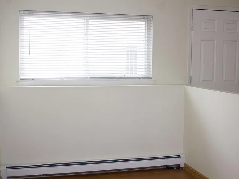 53 Whitman Ave — Photo 10