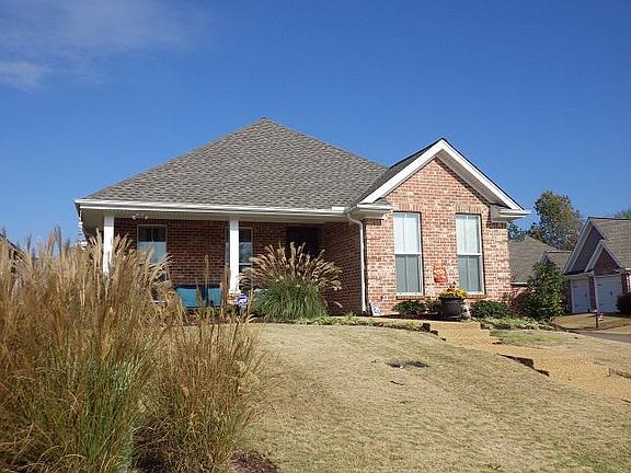 3rd image of 515 Leigh Ln