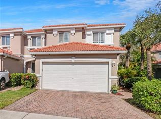 10047 Chiana Cir, Fort Myers, FL 33905