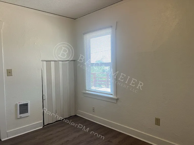 720 SW 5th St — Photo 7