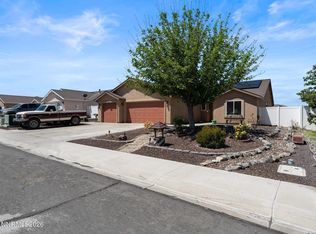 1476 Grey Bluffs Dr, Fernley, NV 89408
