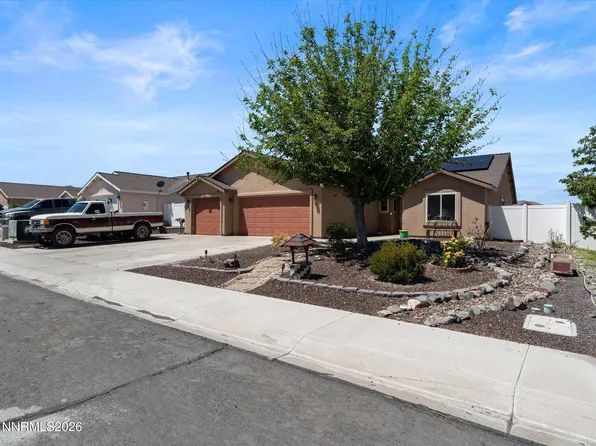 1476 Grey Bluffs Dr, Fernley, NV 89408