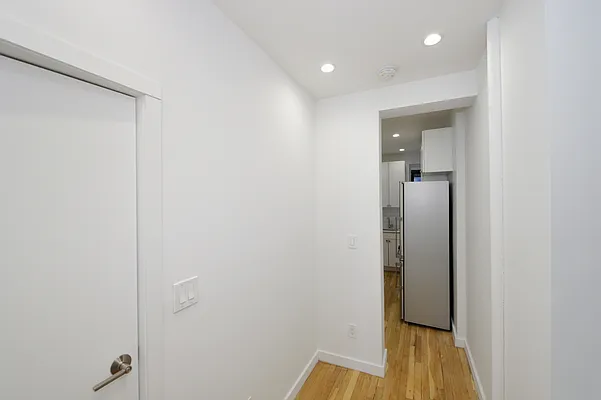 Rented by Aether Property Group | media 14