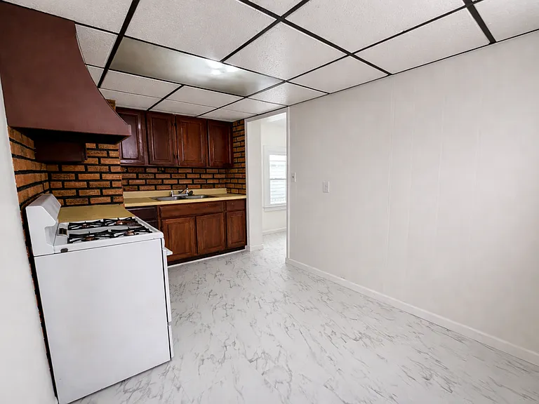 508 River Rd — Photo 5