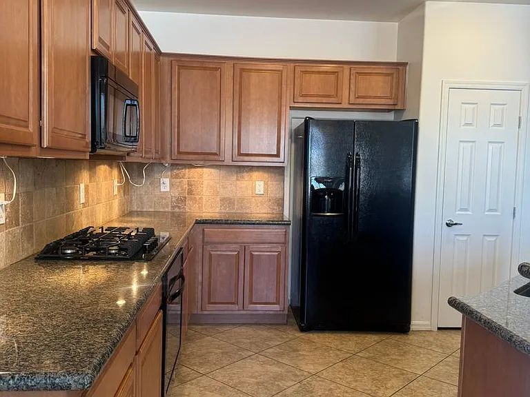 10404 Bays Mountain Ave — Photo 17
