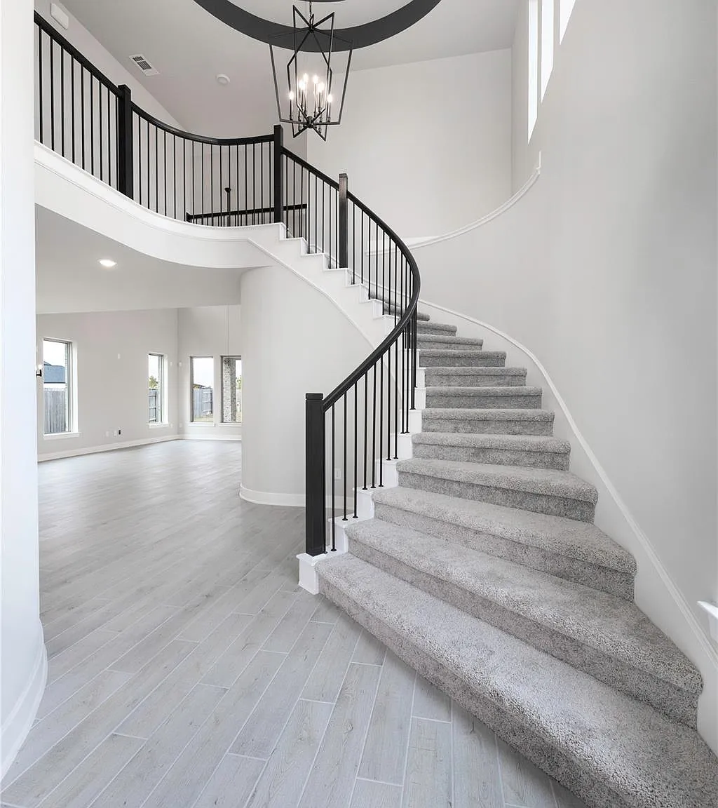 4 bed, 3.5 bath, 2425 sqft, $3,100 — Photo 3