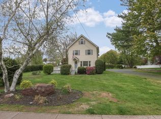 141 Willow St, Wethersfield, CT 06109