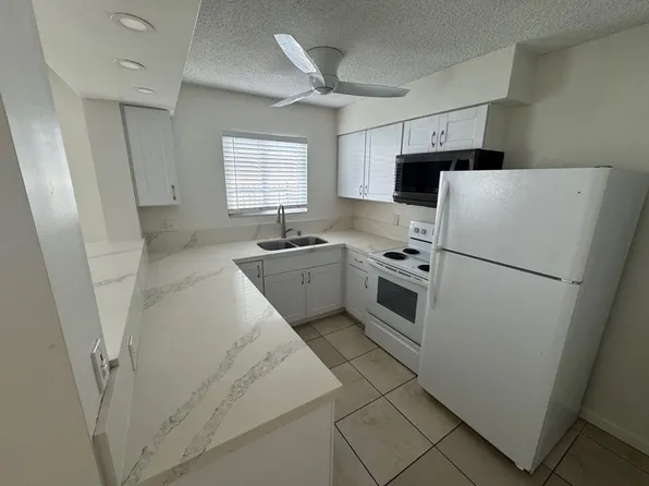 Narragansett Ave 4945, 4945 Narragansett Ave #1, San Diego, CA 92107