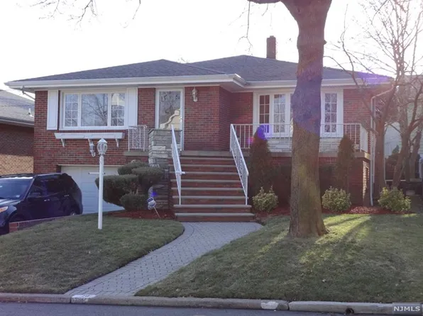 20 Mercer Ave, Englewood Cliffs, NJ 07632