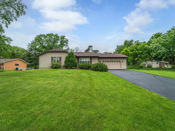 1761 Vivian Ln, West Saint Paul, MN 55118