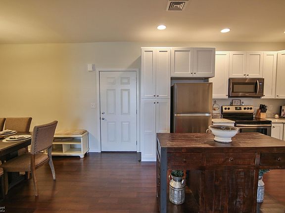 Kitchen & Dining Room