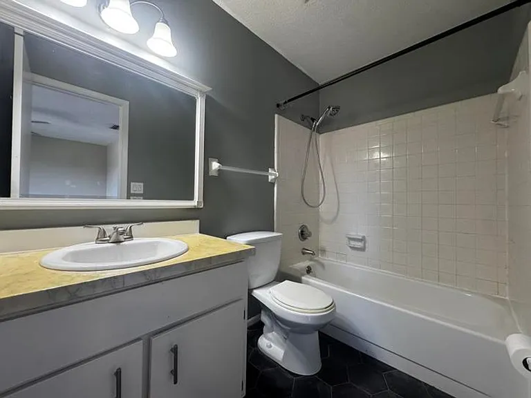29 Fair Oaks Cir — Photo 12