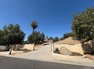 17905 Luna Ct, Riverside, CA 92504