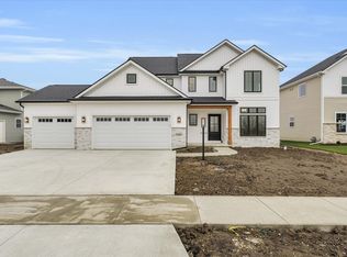 414 Harpers Ferry, Savoy, IL