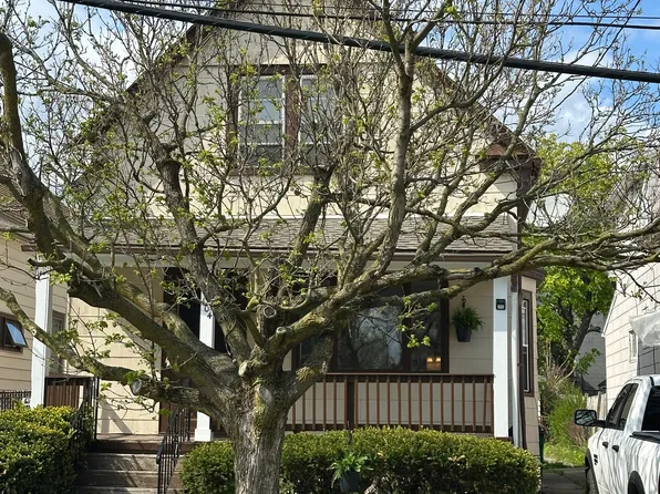 104 Stanley St, Buffalo, NY 14206