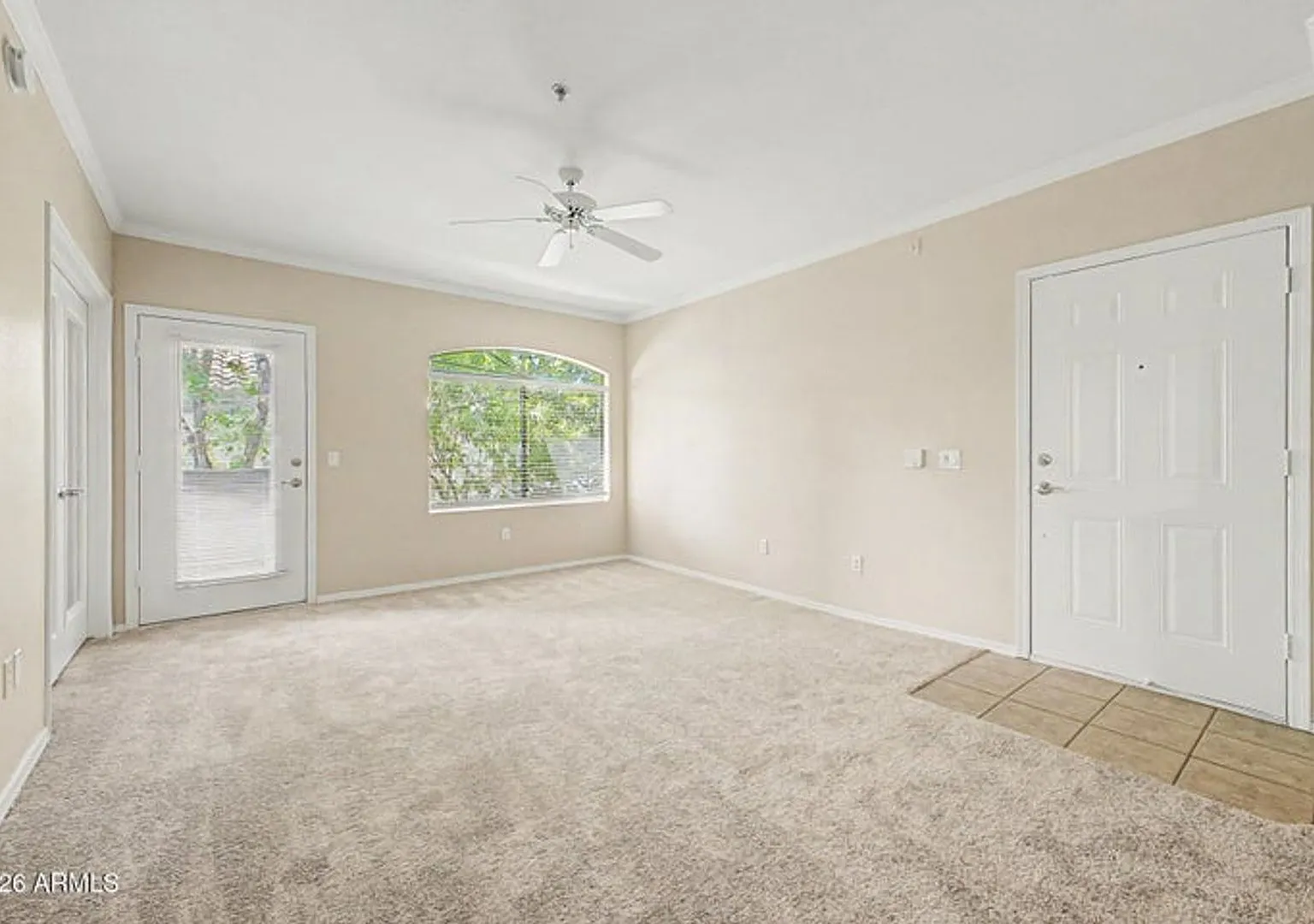15095 N THoompson Peak Pkwy #2079 - Gorgeous condo in Scottsdale! — Photo 2