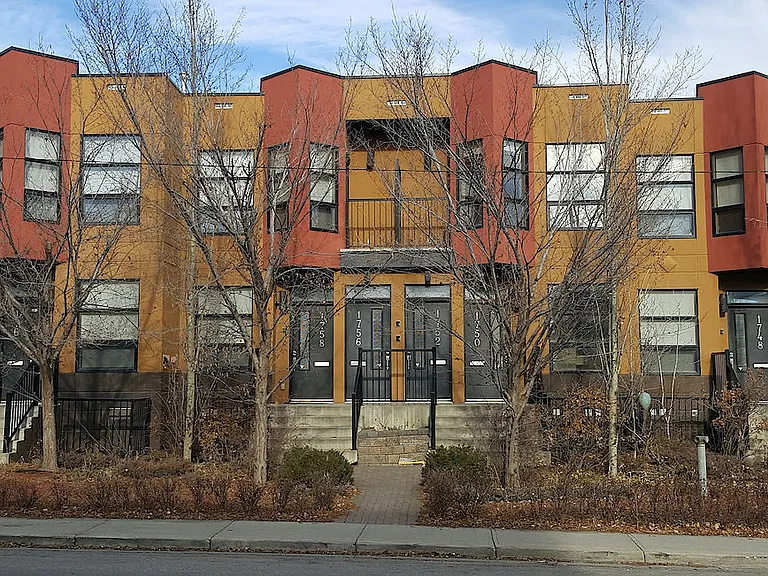 1760 26th Ave SW #1760 — Photo 2