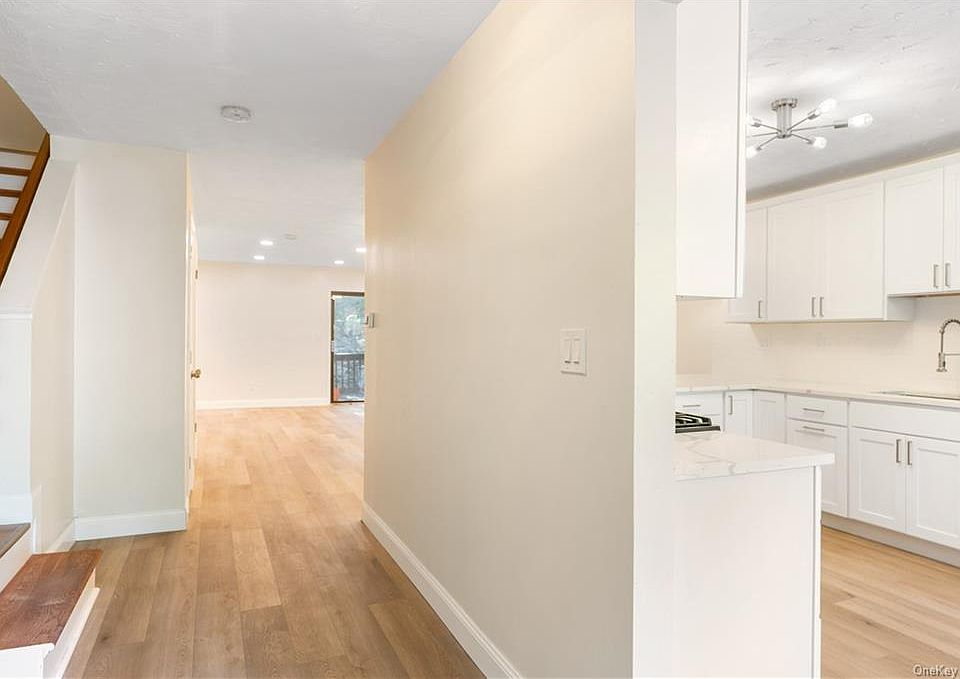 9 Redwood Drive, Highland Mills, NY 10930 MLS H6262787 Zillow