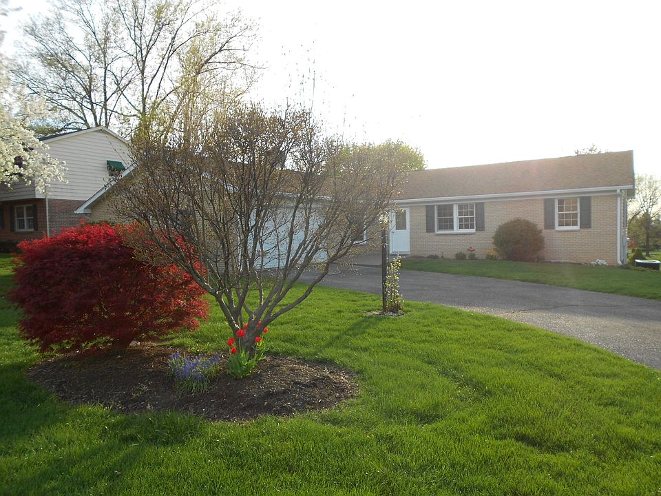 1st image of 3781 Clubhouse Dr
