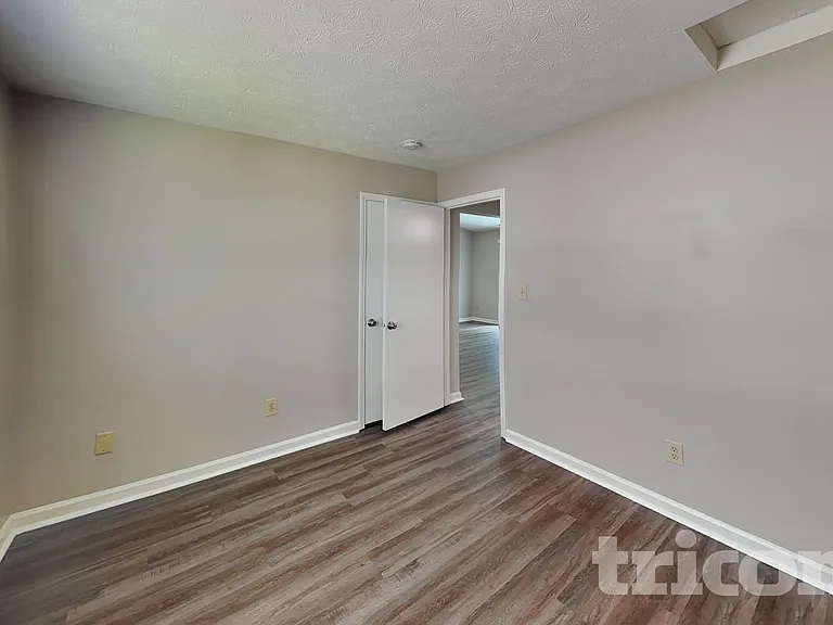 7112 Spurrington Cir — Photo 11
