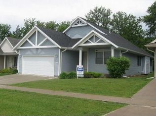 1201 3rd St SW, Mount Vernon, IA 52314